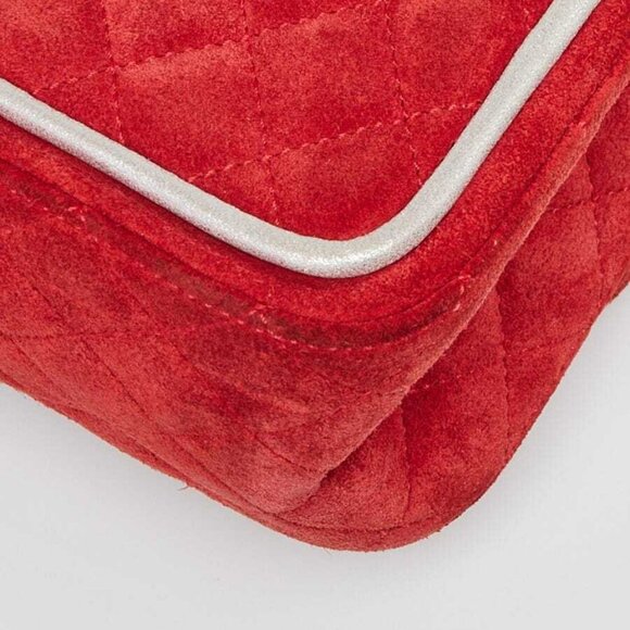 Chanel Red 2.55 Reissue Quilted Suede and Lambskin Leather 225 Flap Bag - Picture 4 of 9